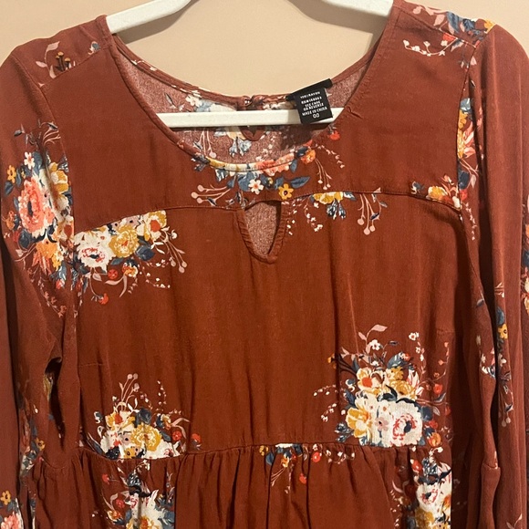 Torrid size 00 top - Picture 3 of 7